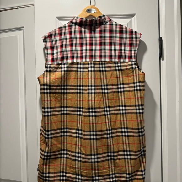 Burberry Contrast Check Sleeveless shirt - Picture 3 of 7